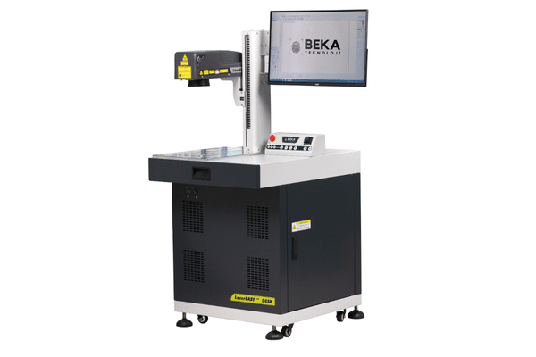 Q-Serisi-LaserEASY-Masa-Tipi-Fiber-Lazer-Markalama-Makinesi-1.png
